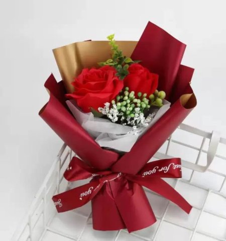 بوردو خلفية ذهبي